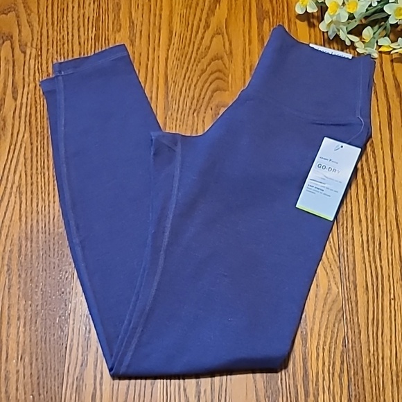 Old Navy Pants - NWT Old Navy Balance Leggings - Ladies Small